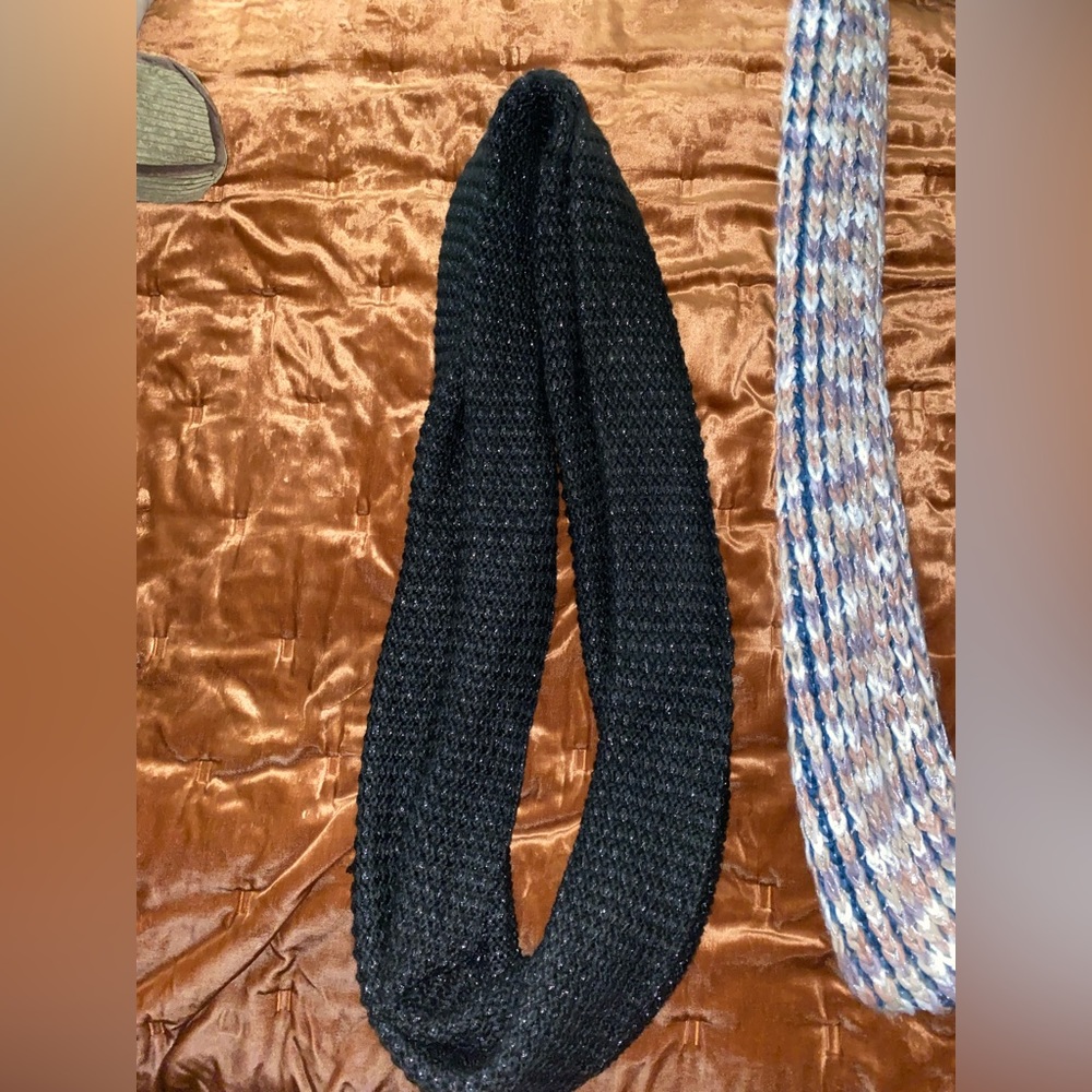 Knitted black halo scarf